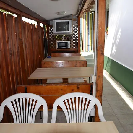 Pensiunea Calutul De Mare * 코스티네스티