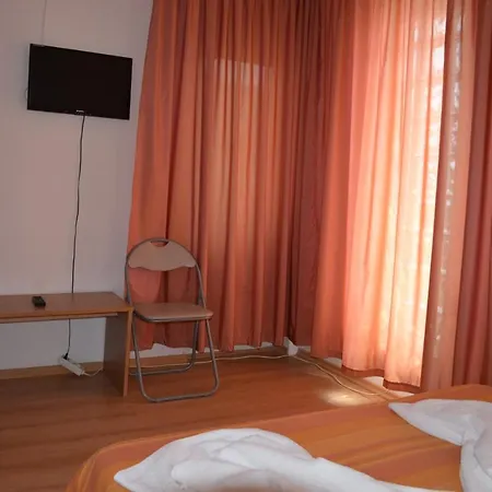 B&B Pensiunea Calutul De Mare *